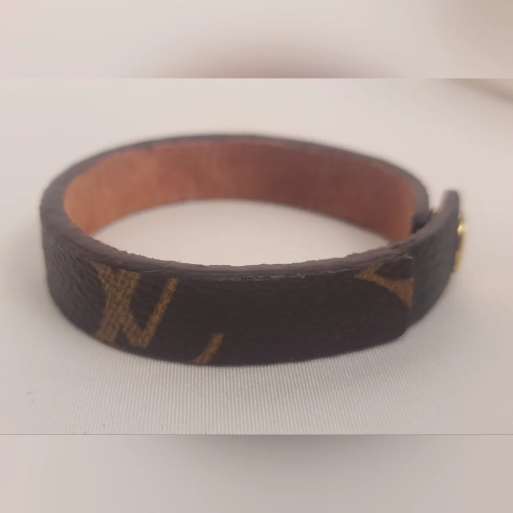 Louis Vuitton Brown Monogram Canvas Pebble Leather Bracelet - Picture 1 of 7